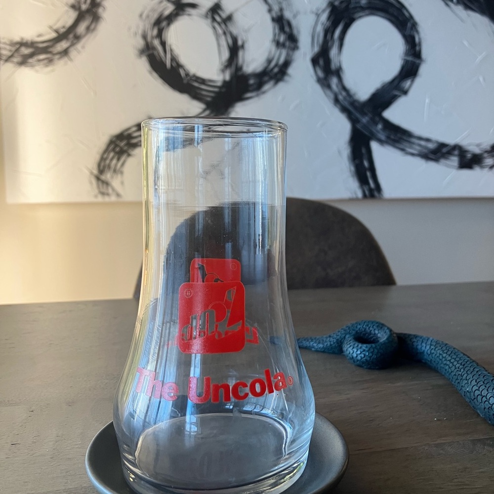 🥤 Vintage 7UP “The Uncola” Glass – Retro Red Logo